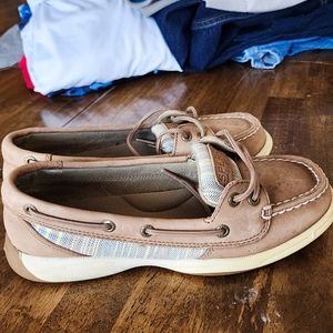 Size 6.5 sperry topsiders